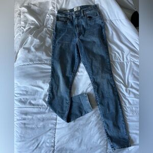 Medium Wash Women’s Skinny Jeans